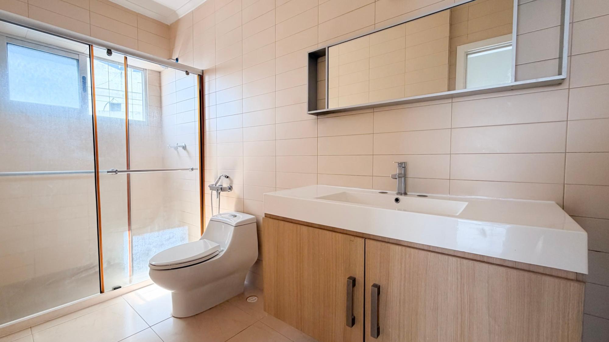 PISO ALTO EN AV BALBOA - WATERS 68D - 122 M2