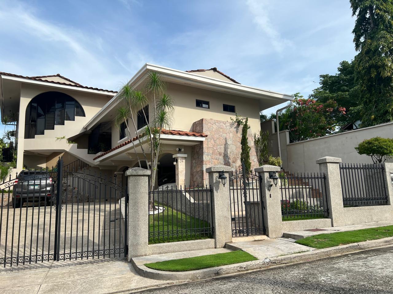 SE VENDE O SE ALQUILA CASA EN LOMA ALEGRE, SAN FRANCISCO
