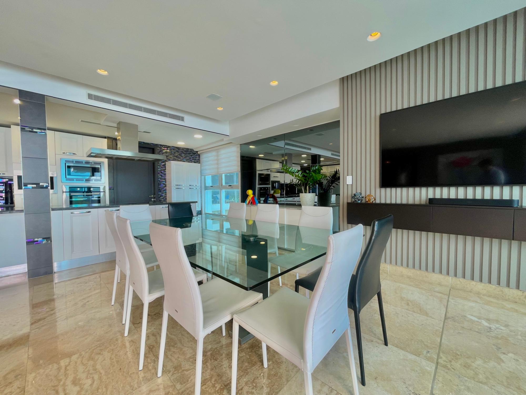 Se Vende Apartamento en PH Q Tower, Punta Pacifica