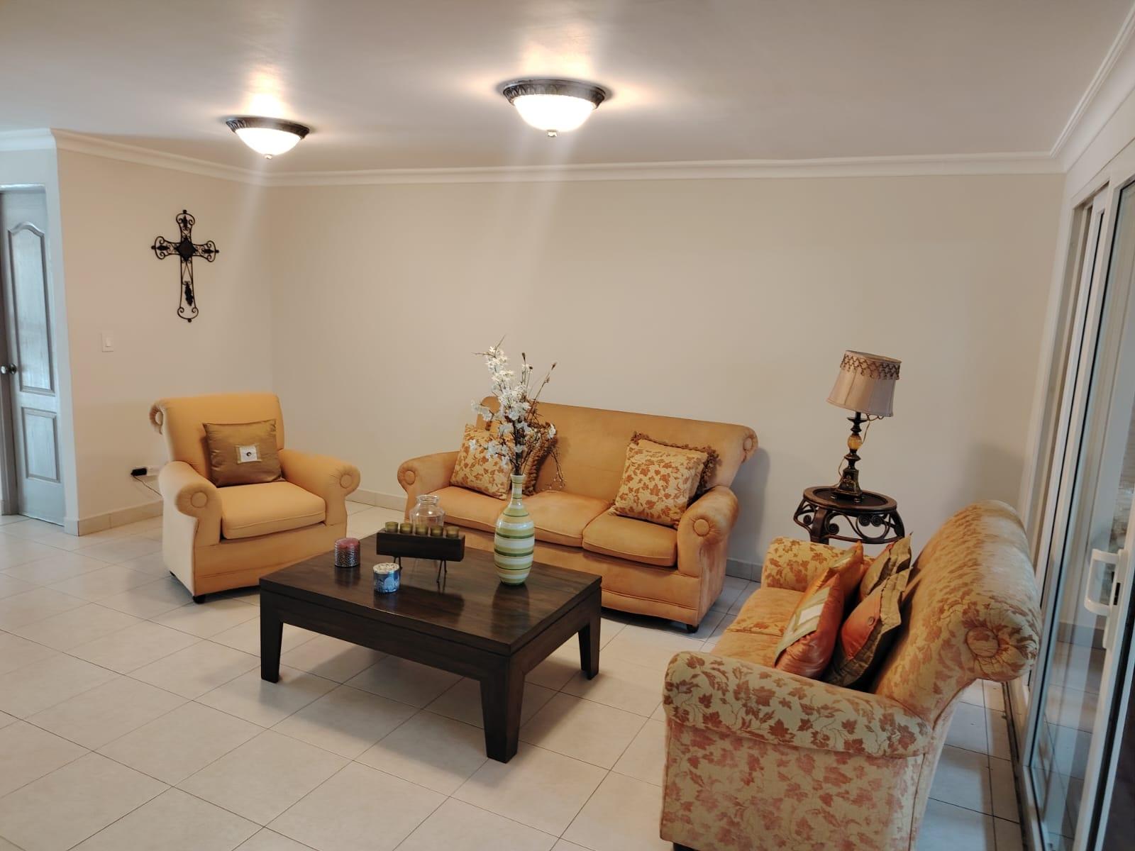 Se vende hermosa casa en PH Dorado Lakes