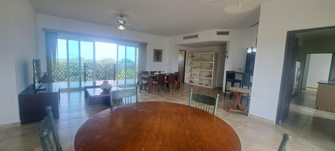 Apartamento de 4 habitaciones en Edificio PH El Alcazar, en Coronado Golf