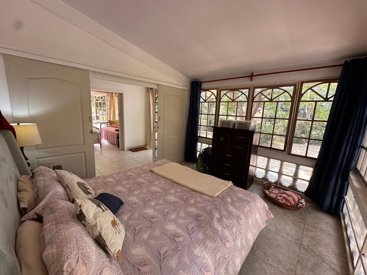 Casa 4 Rec 2 Baños USD325,000.00 Dentro cancha de golf playa Coronado