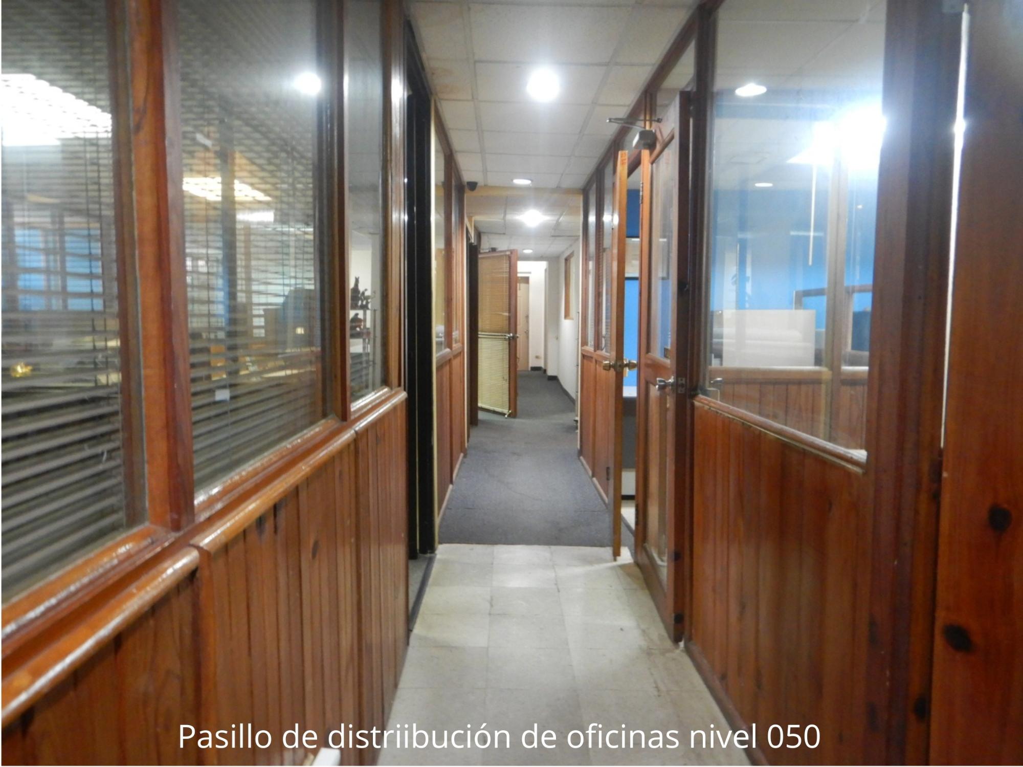 Edificio y Oficina comercial en San Francisco USD895,000 frente al super 99