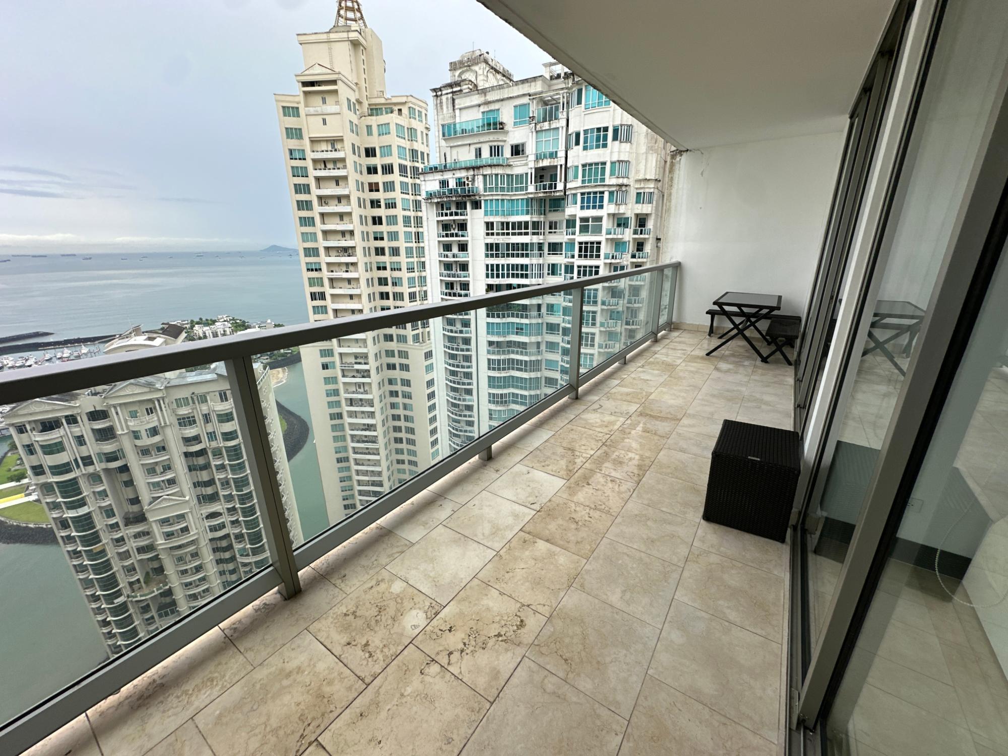 SE VENDE APARTAMENTO EN PUNTA PACIFICA