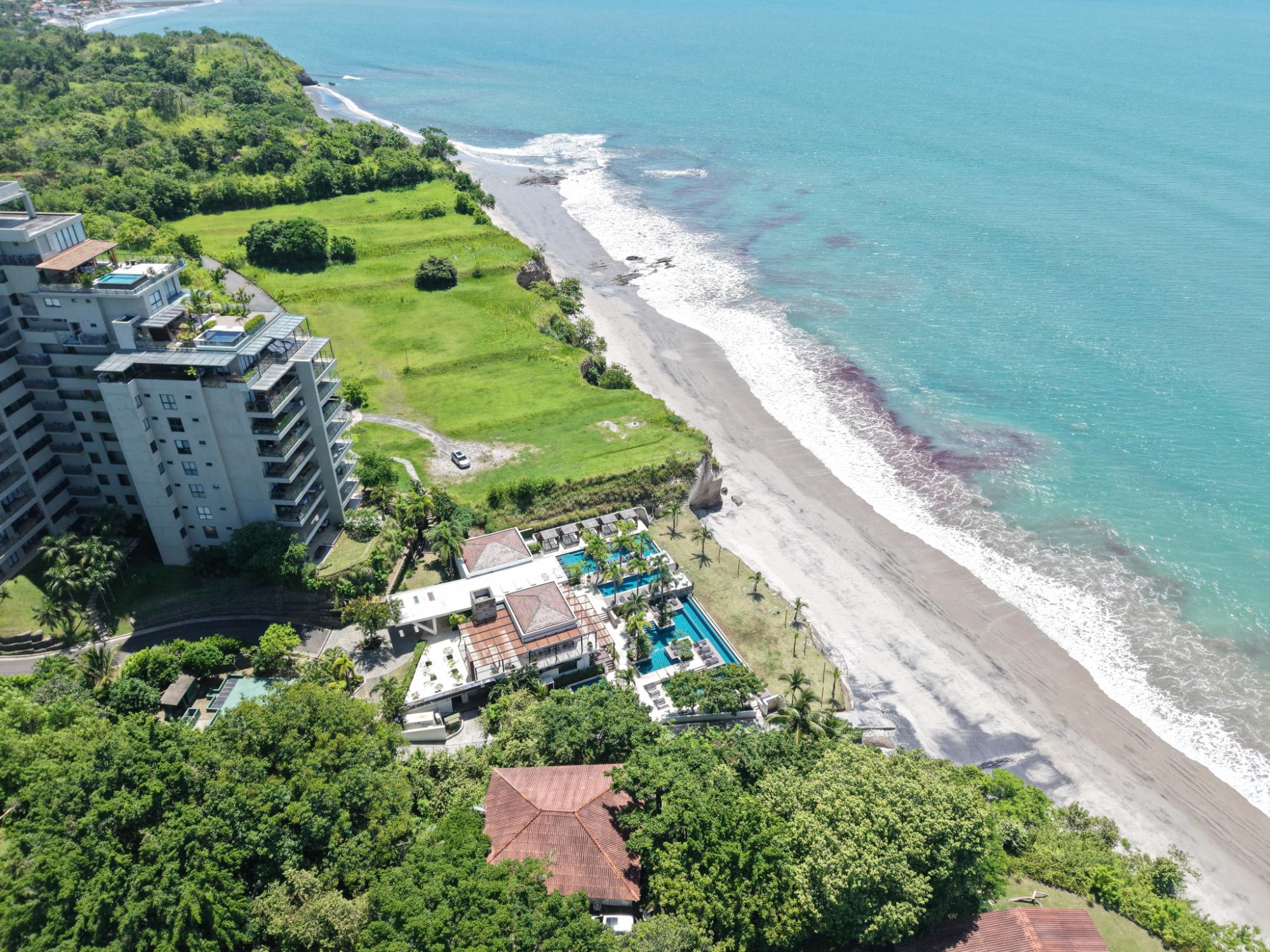 Apartamento tipo casa de Playa con piscina en Punta Caelo, San Carlos