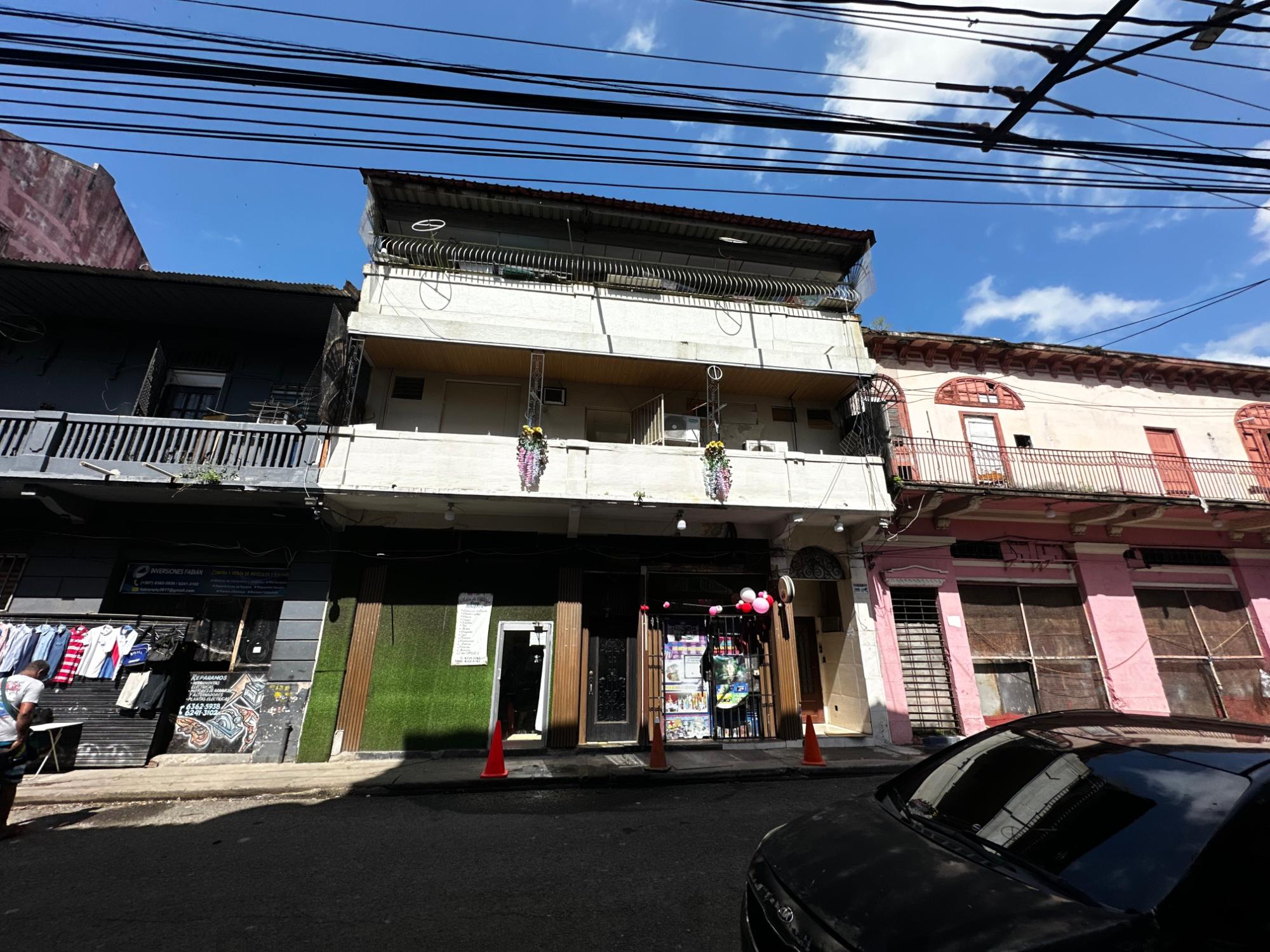 SE VENDE EDIFICIO OPERATIVO EN SANTA ANA