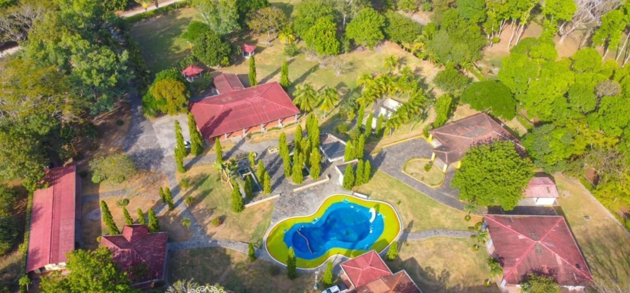 ESPECTACULARES CASAS DE CAMPO EN CHAME CORONADO.