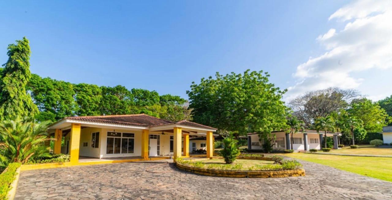 ESPECTACULARES CASAS DE CAMPO EN CHAME CORONADO.