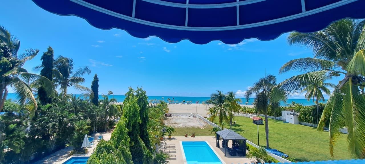 VILLA DÚPLEX FRENTE AL MAR EN PLAYA BLANCA