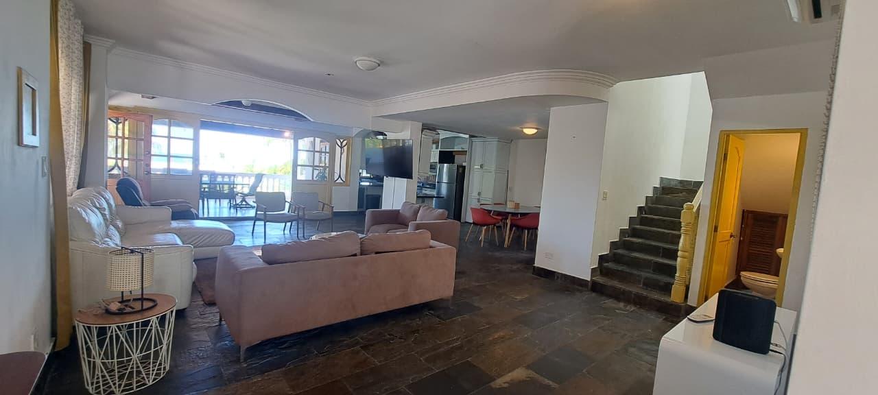 VILLA DÚPLEX FRENTE AL MAR EN PLAYA BLANCA