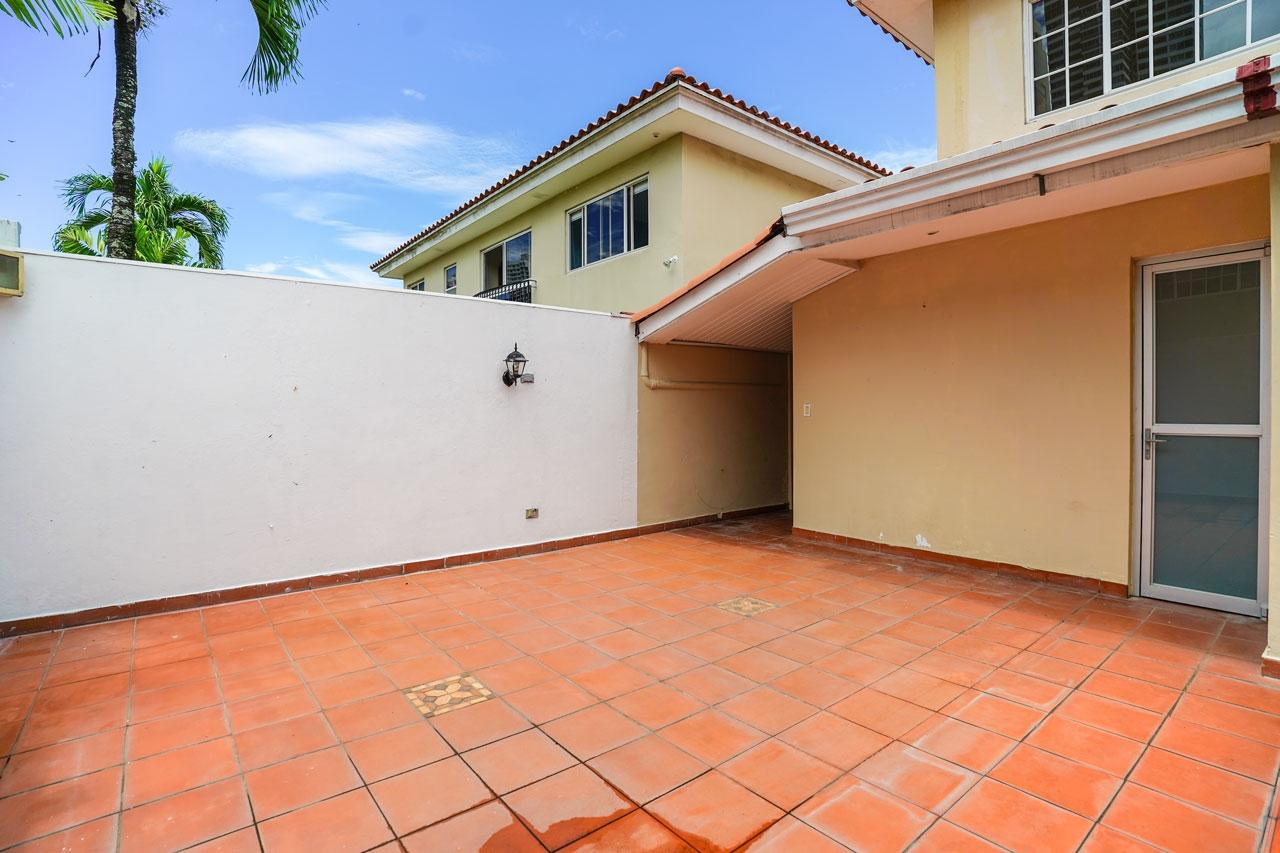 Se Vende Casa en Costa Azul, Costa del Este