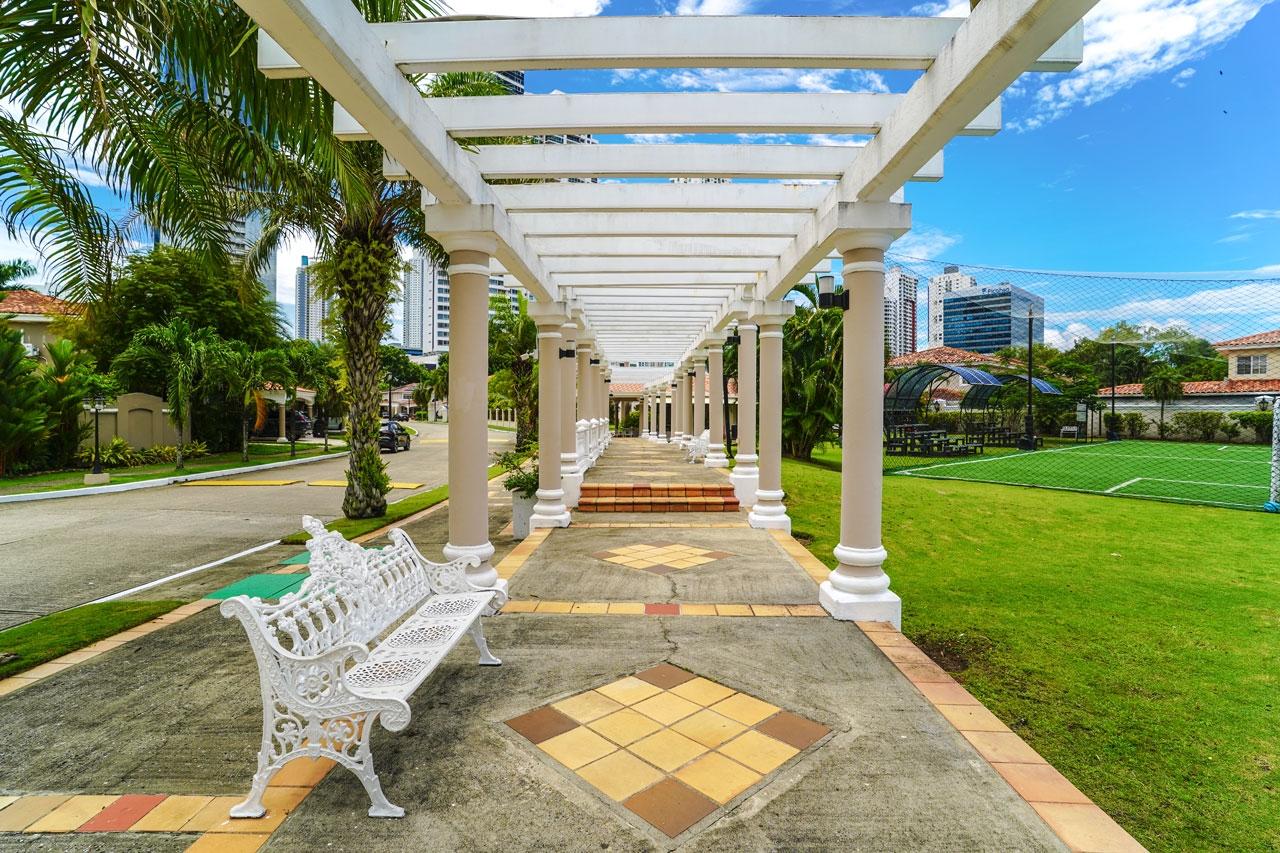 Se Vende Casa en Costa Azul, Costa del Este