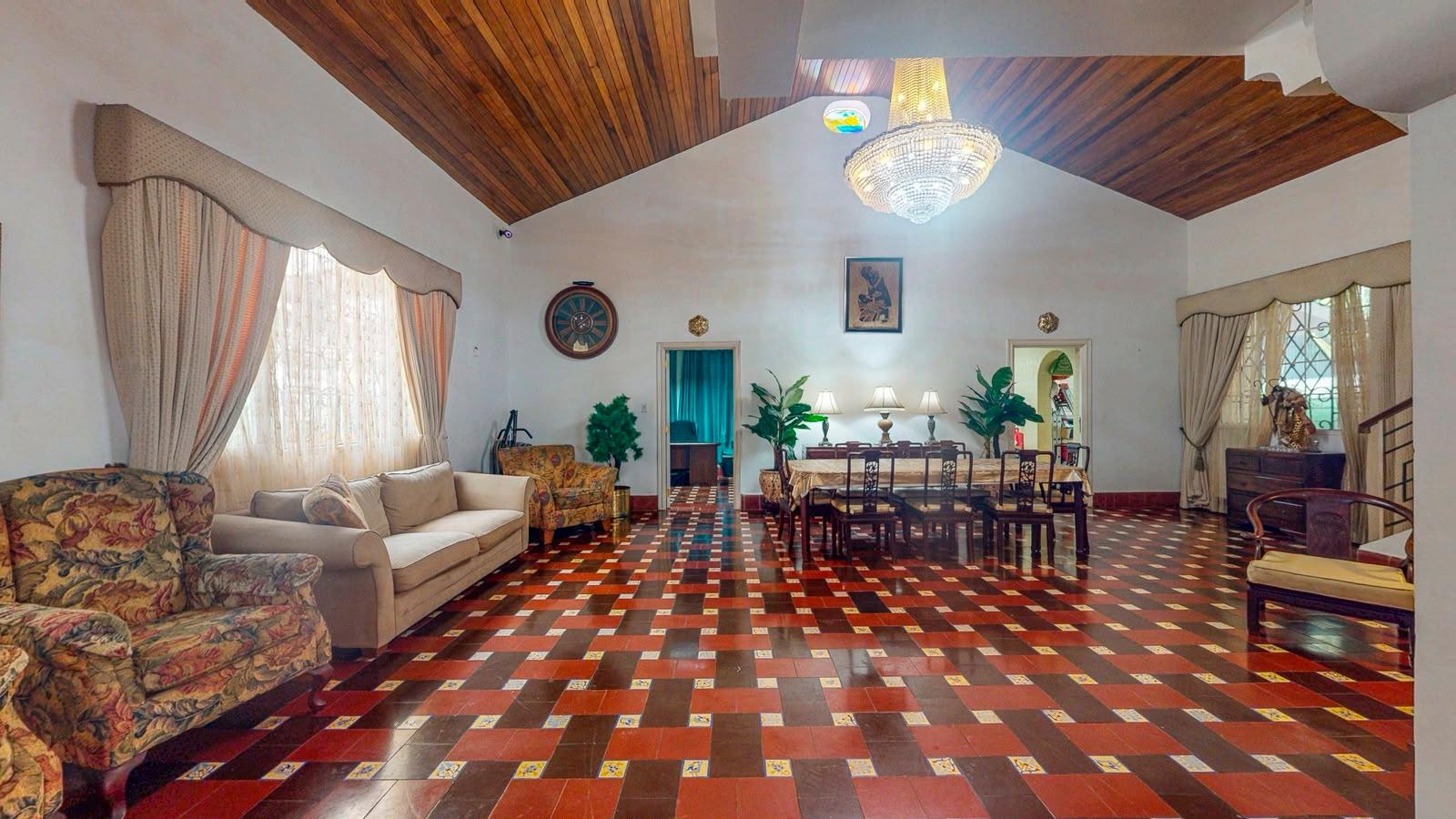 Venta de casa en Casco Antiguo de Colón, Panamá