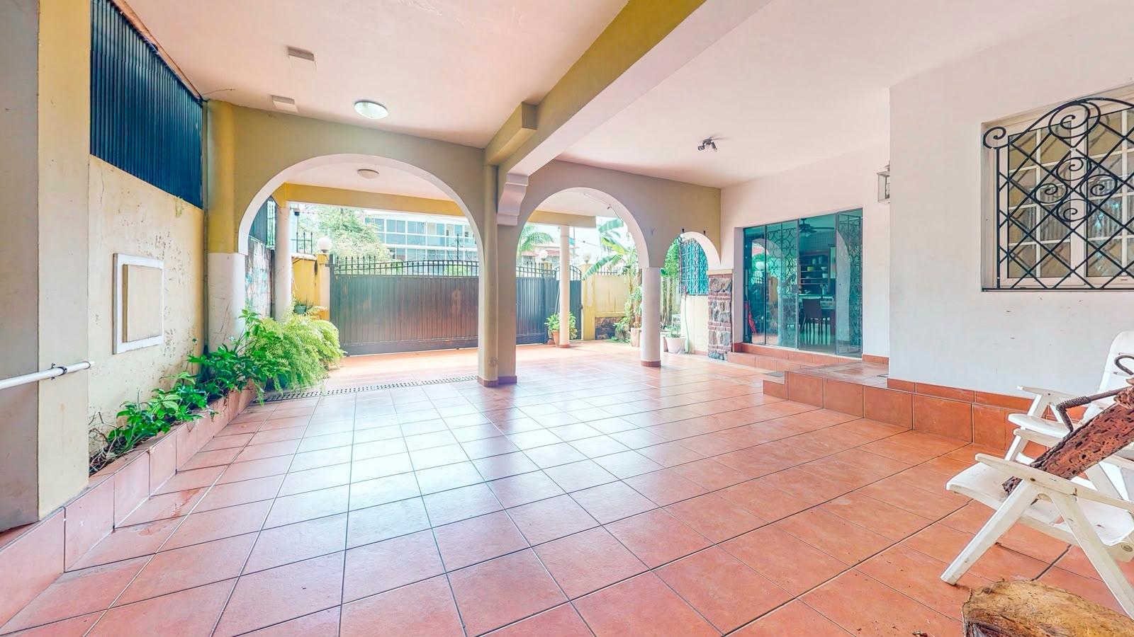 Venta de casa en Casco Antiguo de Colón, Panamá