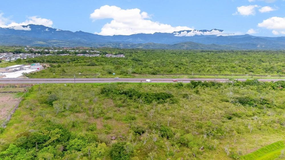 Terreno de 5.000 m² en Venta en la Carretera Principal de Boquete