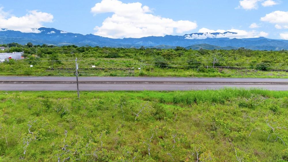 Terreno de 5.000 m² en Venta en la Carretera Principal de Boquete