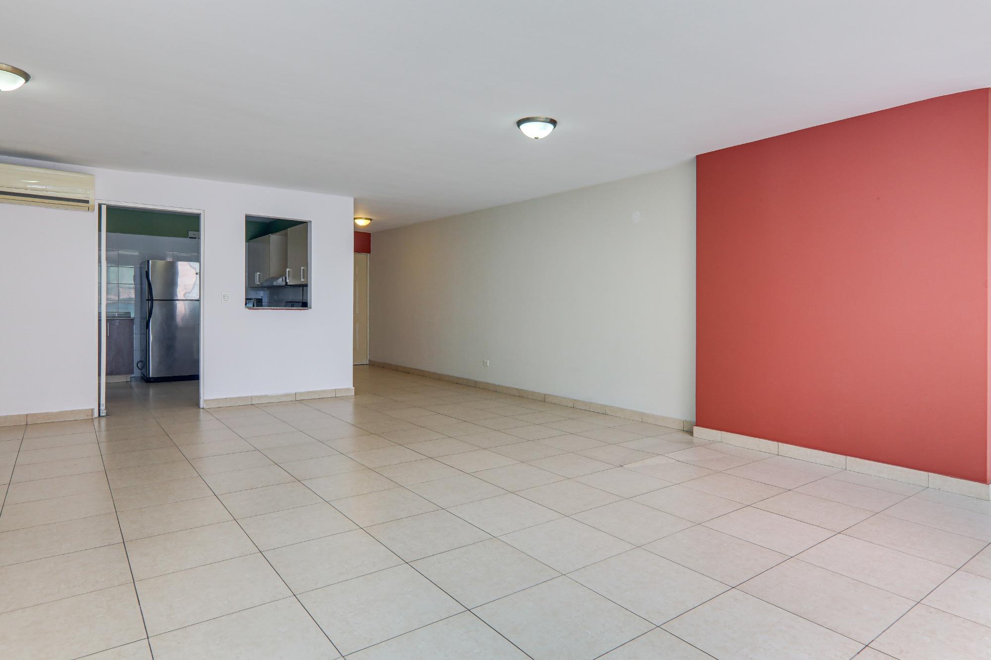 Apartamento grande a excelente precio