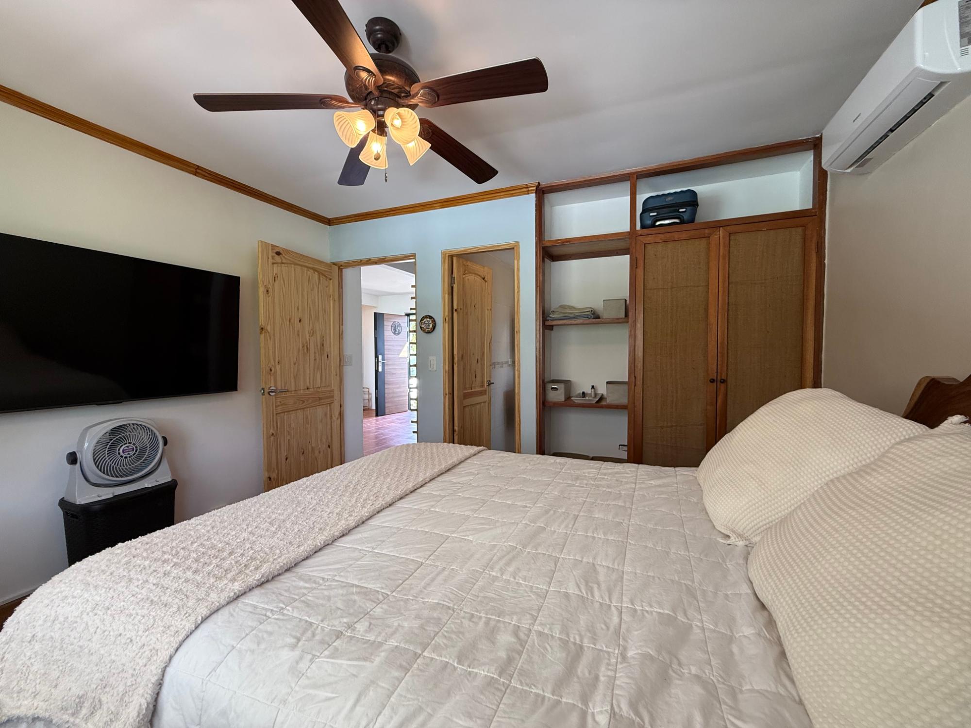 Casa privada con piscina y amplio terreno en Coronado
