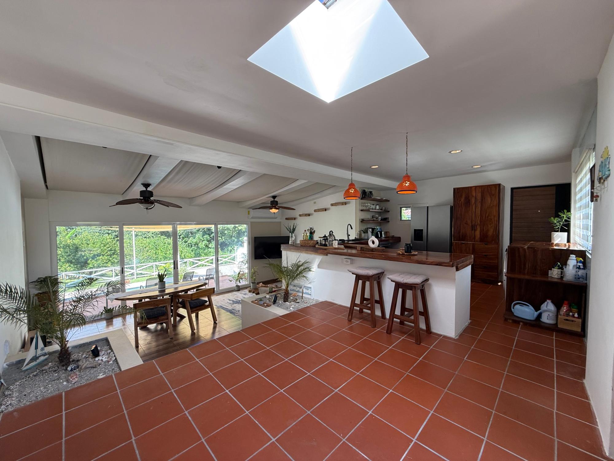 Casa privada con piscina y amplio terreno en Coronado
