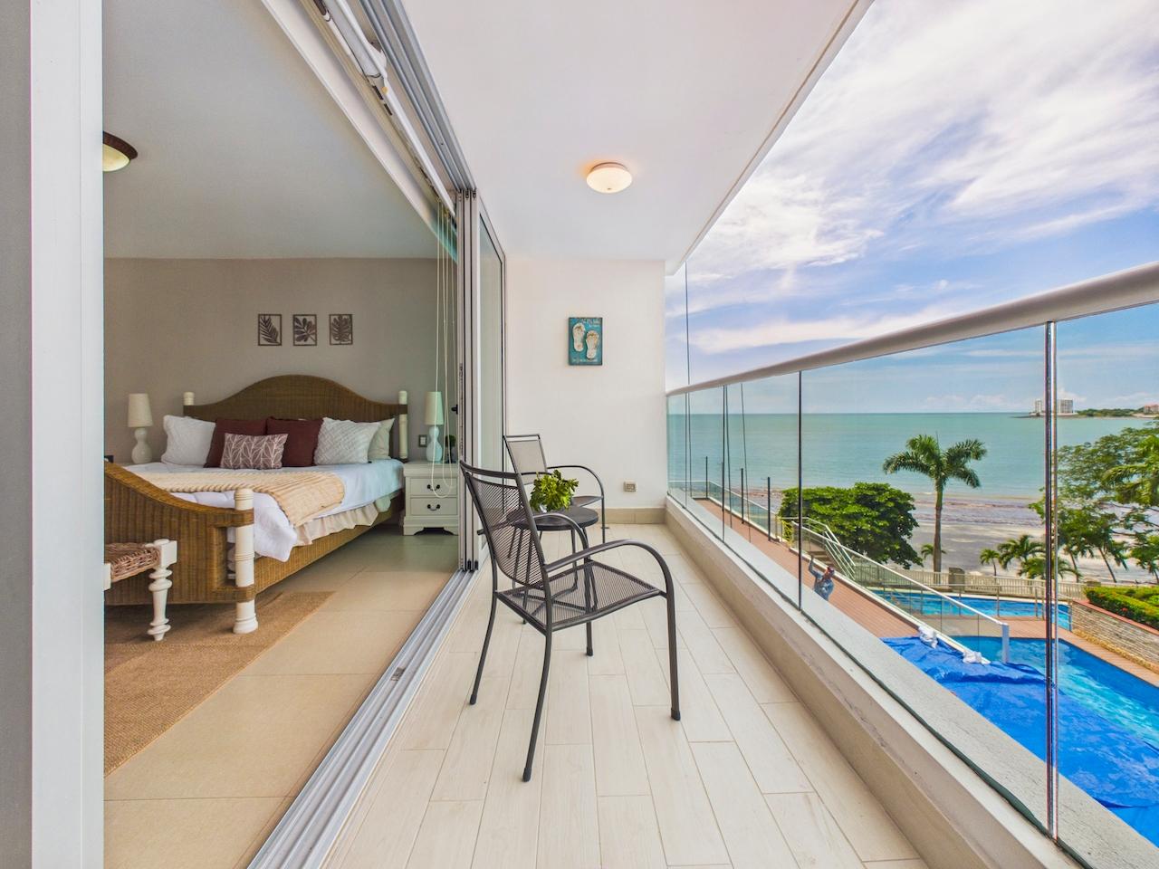 Apartamento frente al mar con vistas panorámicas de la costa | Bahía