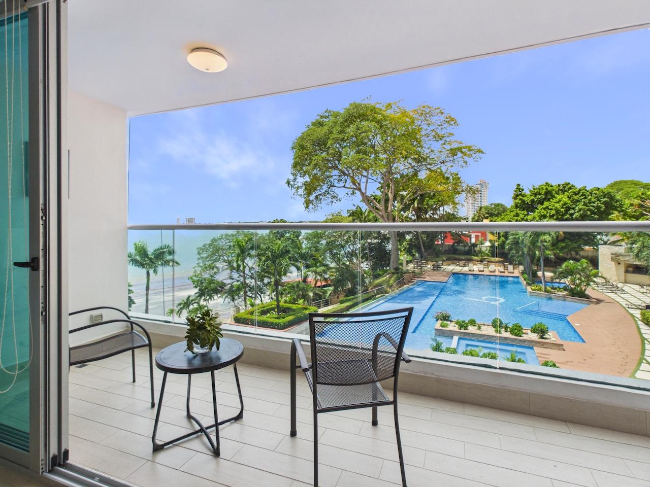 Apartamento frente al mar con vistas panorámicas de la costa | Bahía