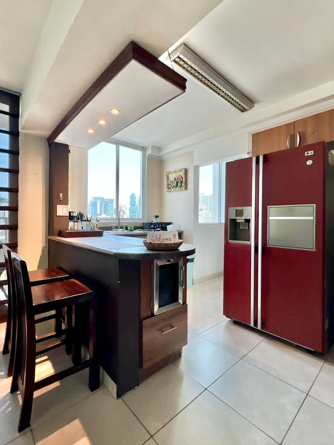 Apartamento de 2 Recámaras + Estudio en PH Onyx, El Cangrejo