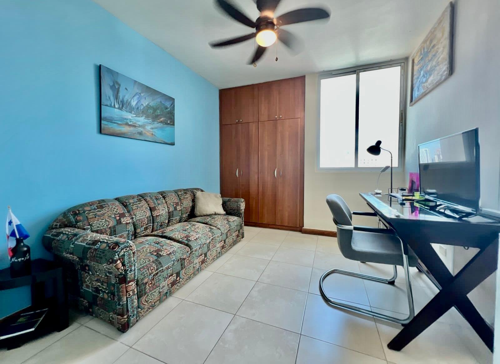 Apartamento de 2 Recámaras + Estudio en PH Onyx, El Cangrejo