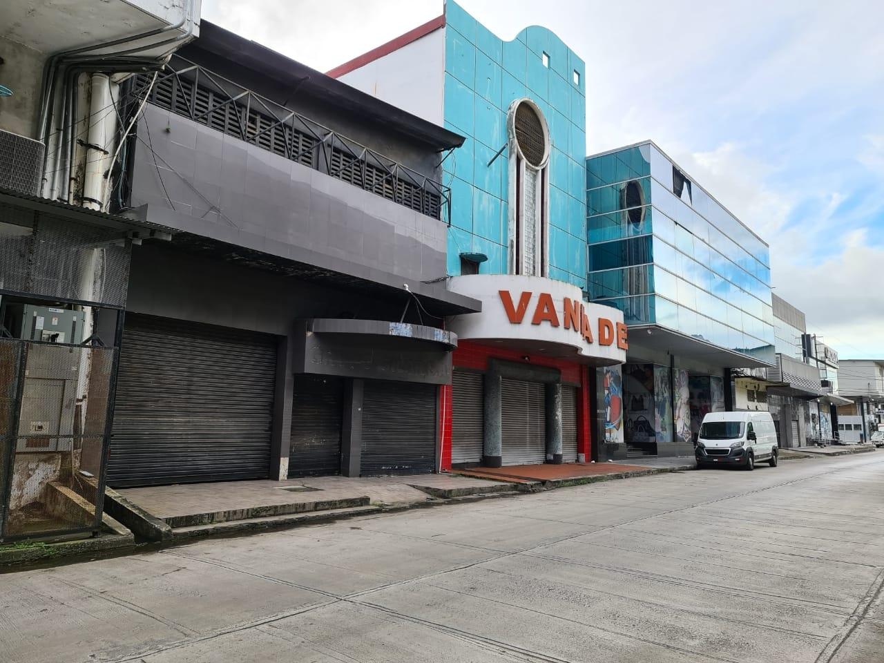 Venta de local comercial en la Zona Libre de Colón