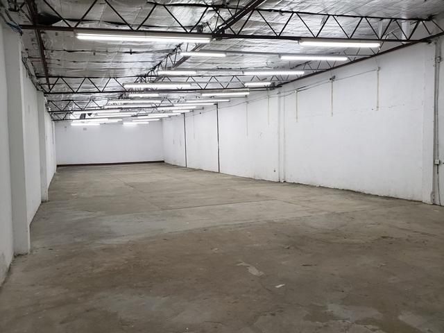 Venta de local comercial en la Zona Libre de Colón