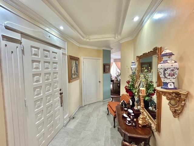 VENTA PISO COMPLETO EN REGENT PU NTA PAITILLA