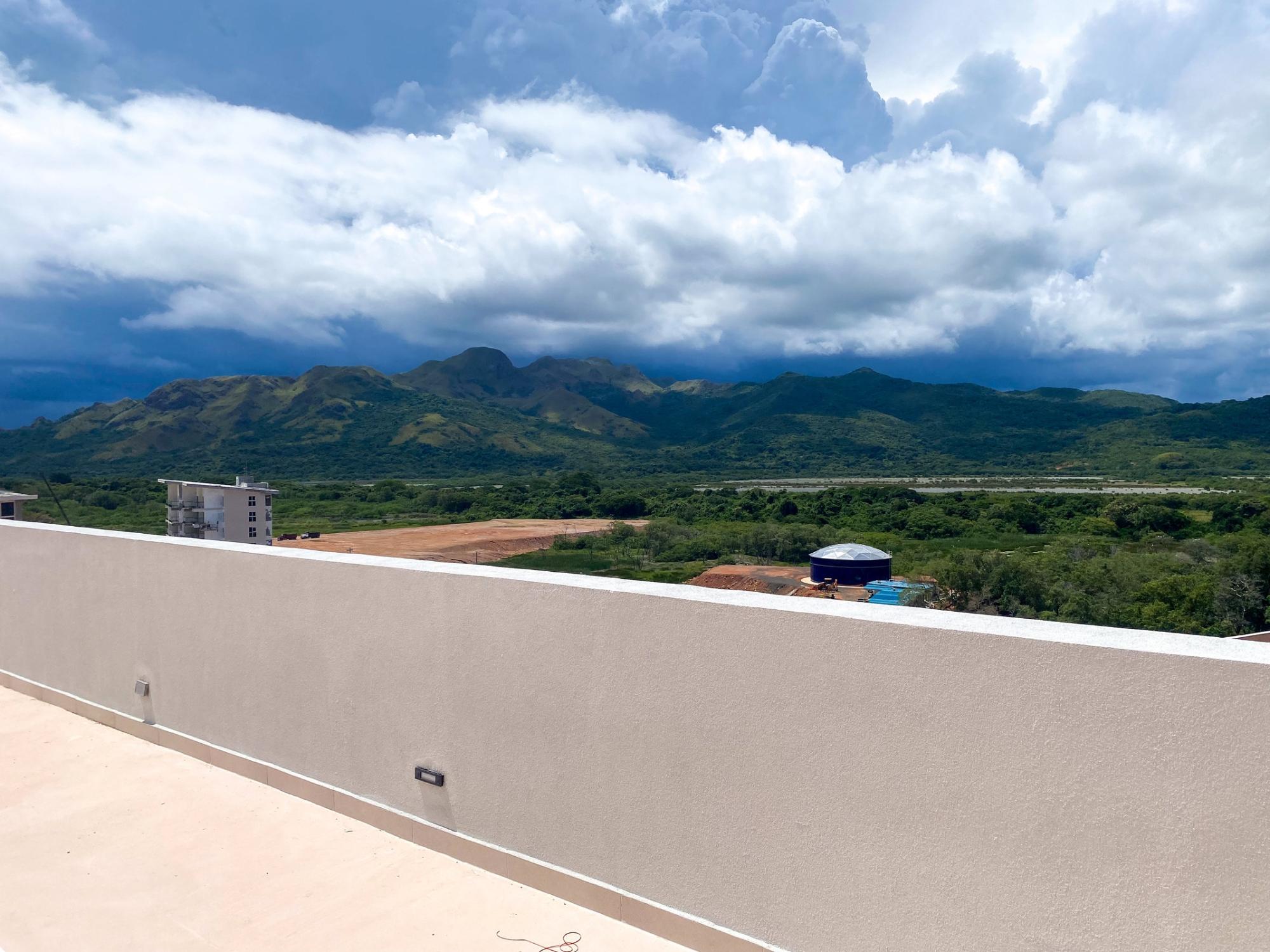 Apartamento frente a la playa en Playa Caracol, Panamá.