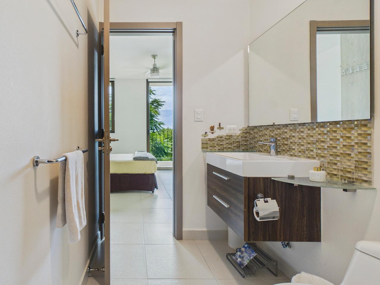 Precio de venta rápida! Apartamento renovado en Ensenada