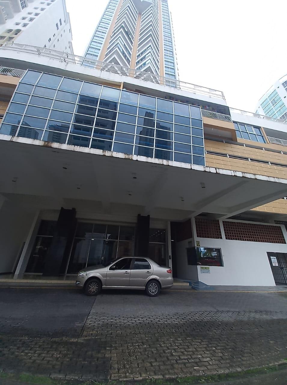 Banco vende apto. en PH KEOPS TOWER – SAN FRANCISCO