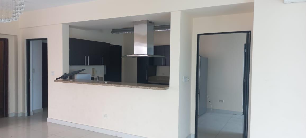 Banco vende apto. en PH KEOPS TOWER – SAN FRANCISCO