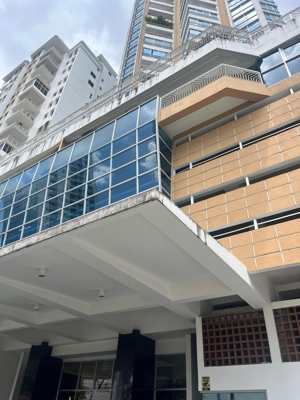 Banco vende apto. en PH KEOPS TOWER – SAN FRANCISCO