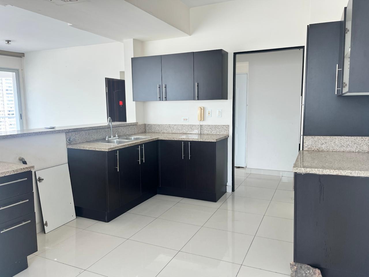 Banco vende apto. en PH KEOPS TOWER – SAN FRANCISCO