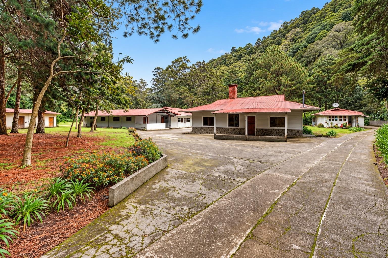 Finca familiar de 11 acres frente al río | Volcán, Panamá