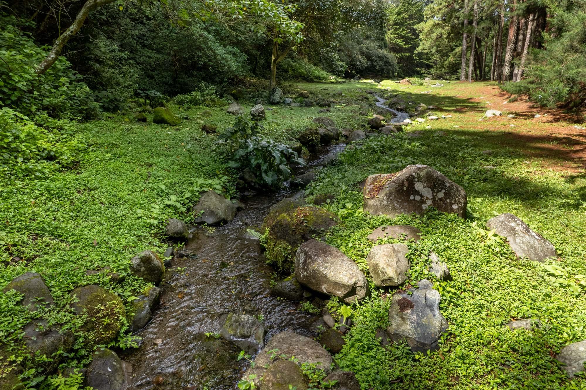 Finca familiar de 11 acres frente al río | Volcán, Panamá