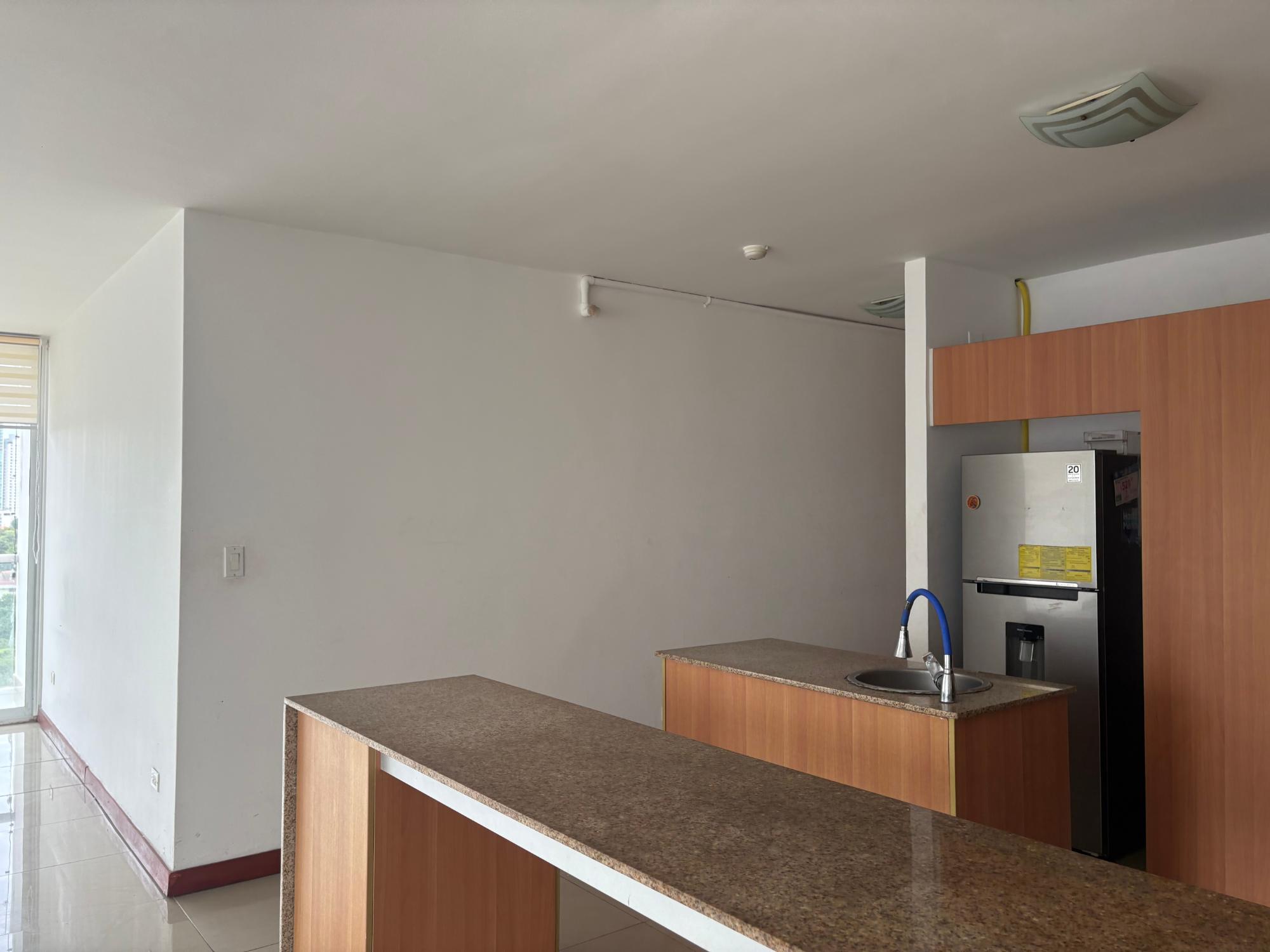 Venta de apartamento en PH Bahia del Golf, Coco del Mar