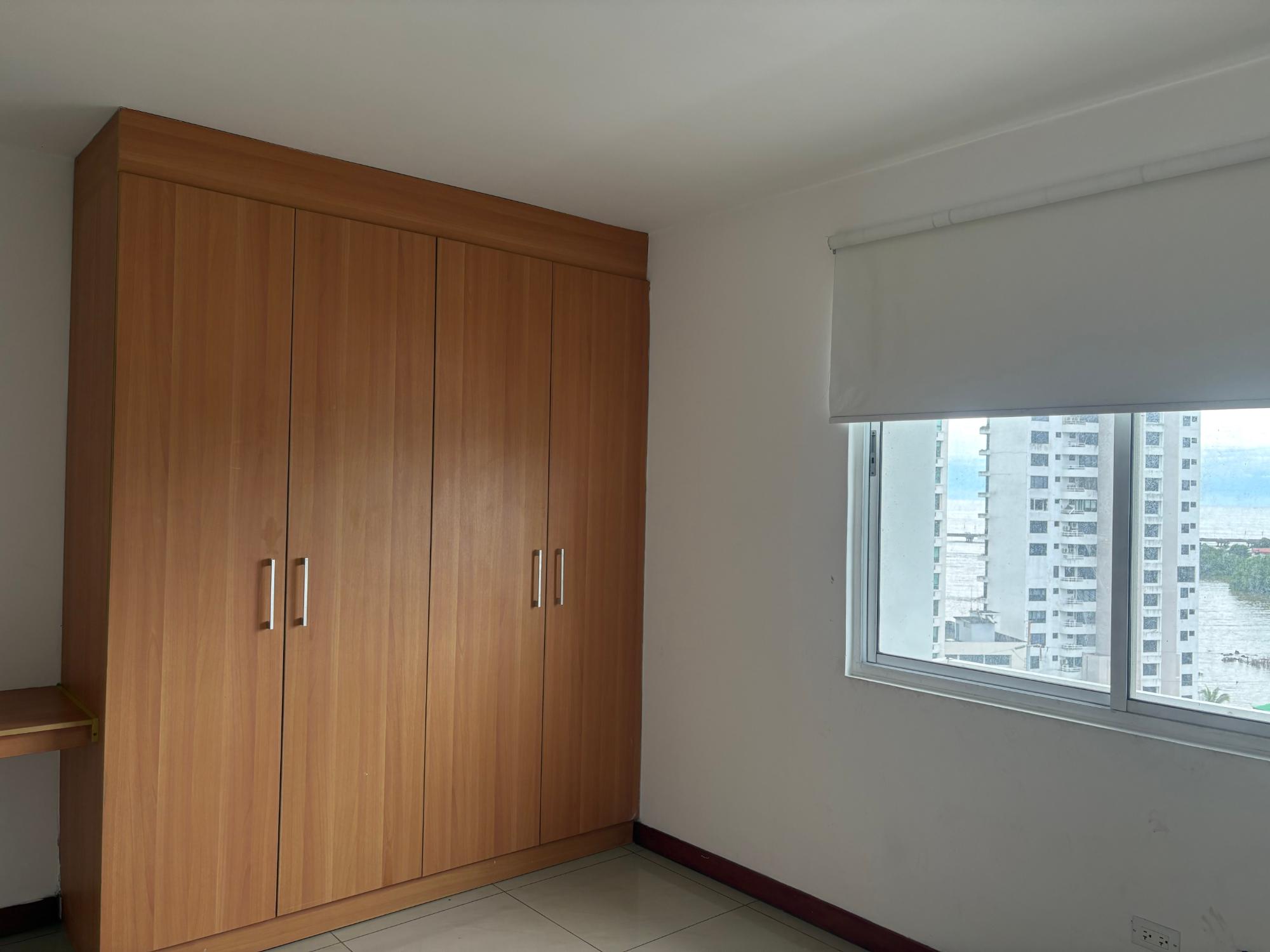 Venta de apartamento en PH Bahia del Golf, Coco del Mar