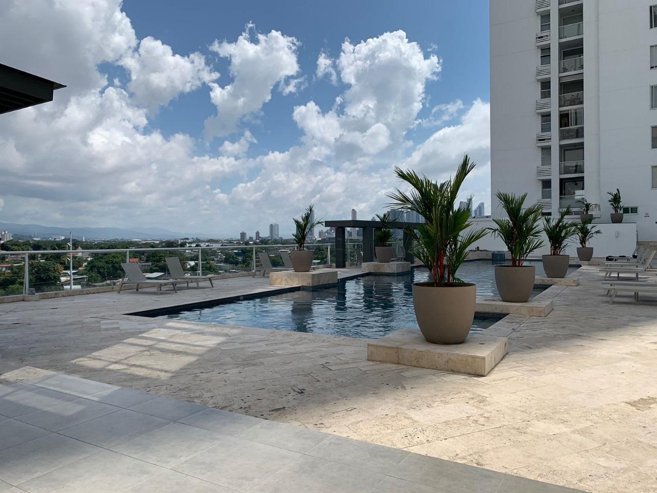 Venta de apartamento en PH Bahia del Golf, Coco del Mar