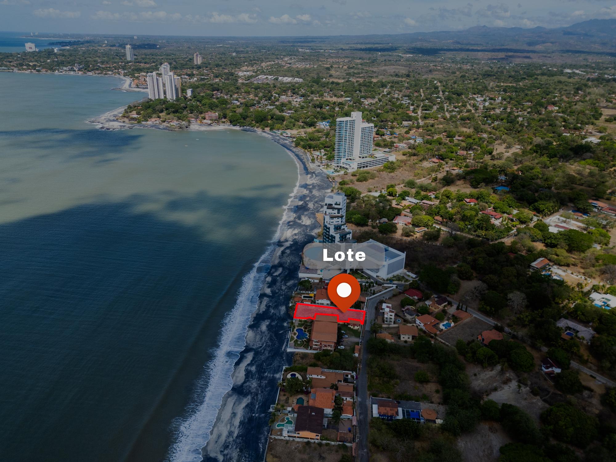 Terreno frente al mar en Playa Malibu