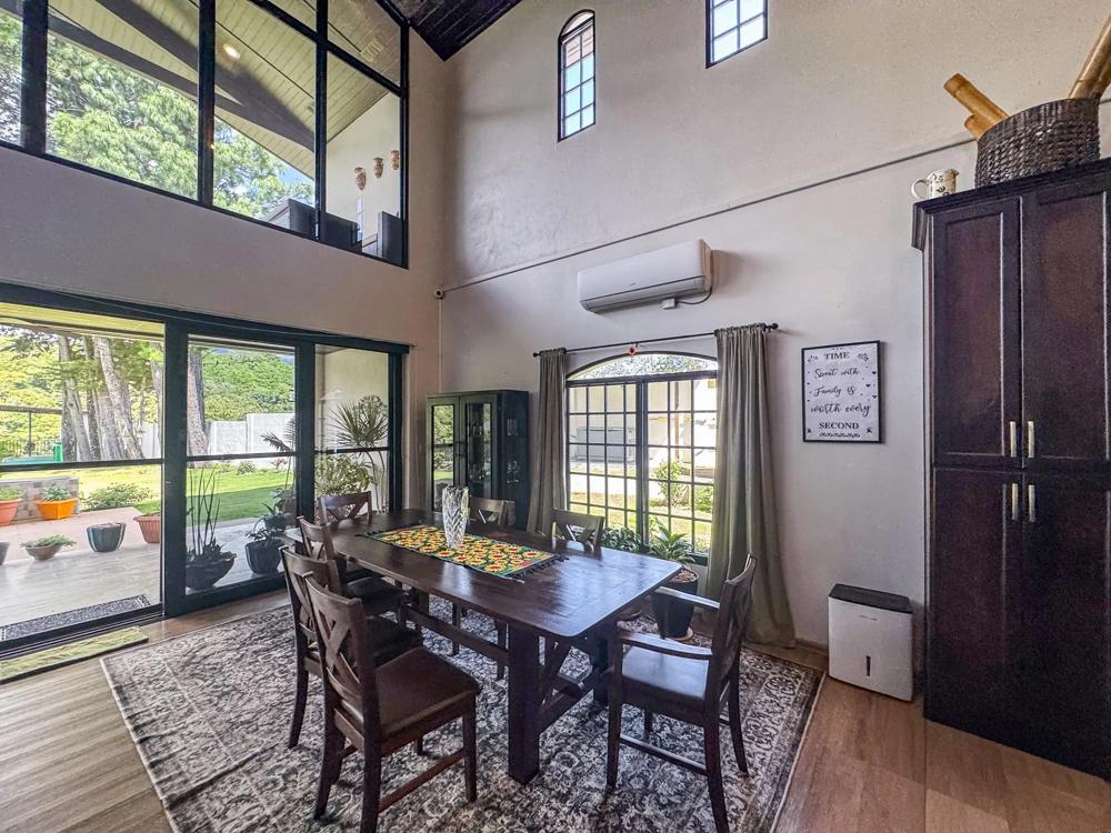Casa de Lujo Amoblada en Santa Lucía, Boquete