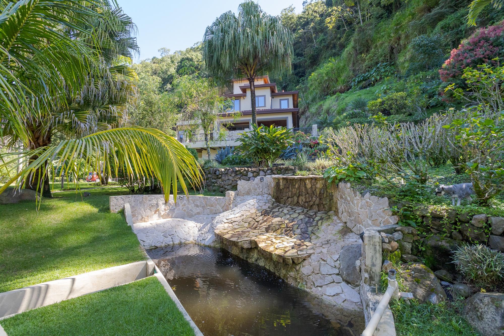 Se vende Mansión en Boquete - Chiriquí