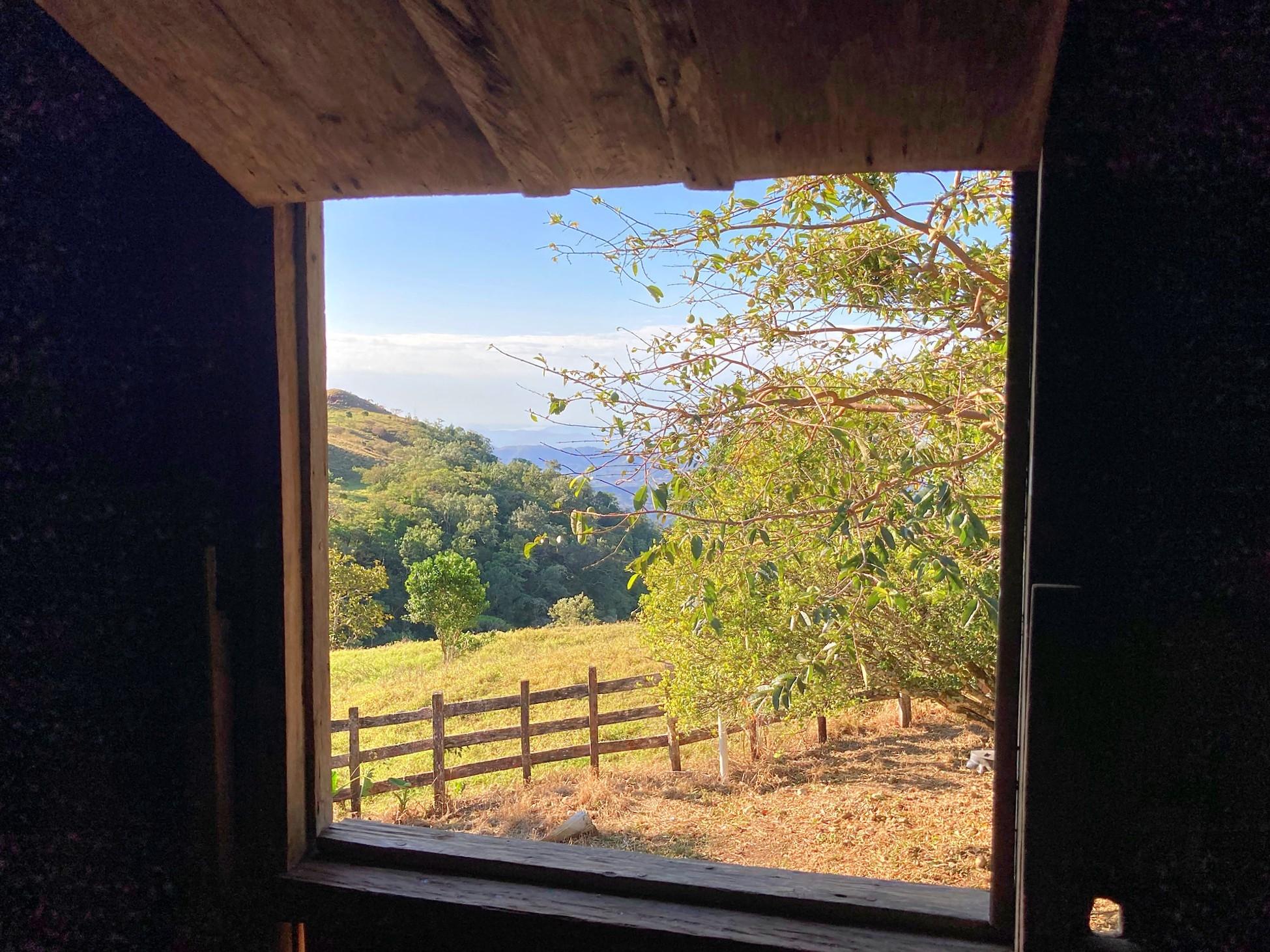 Finca ganadera o refugio privado con café y agua de nacimiento