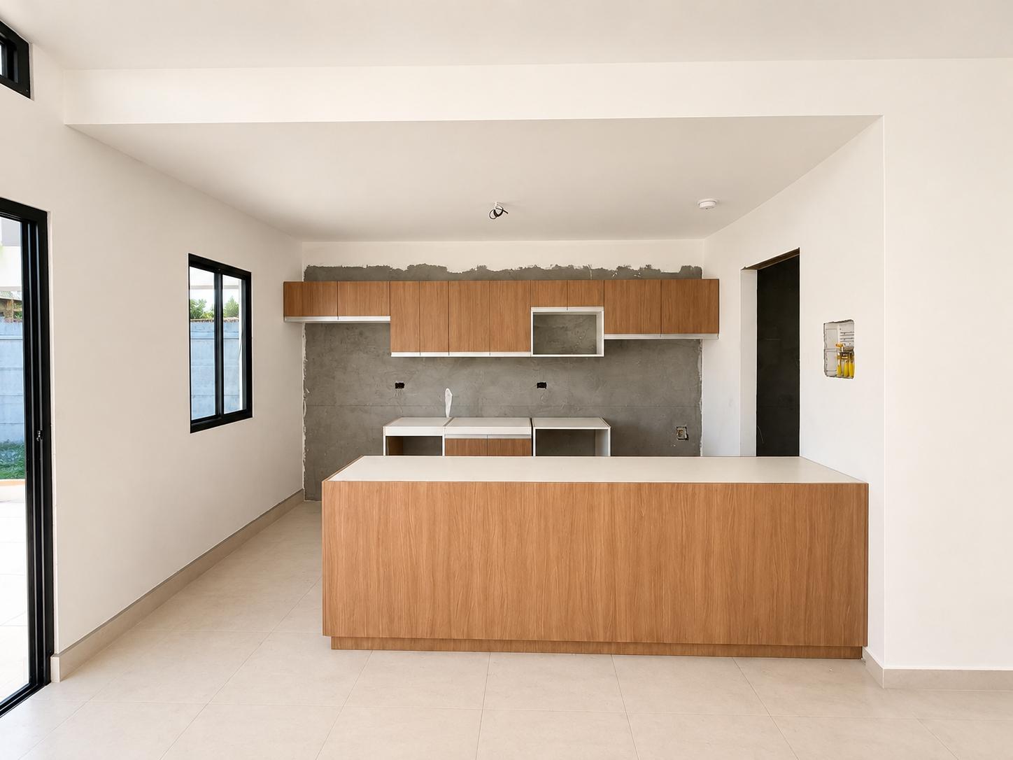 CASA NUEVA Y MODERNA CON PISCINA EN VENTA EN CORONADO