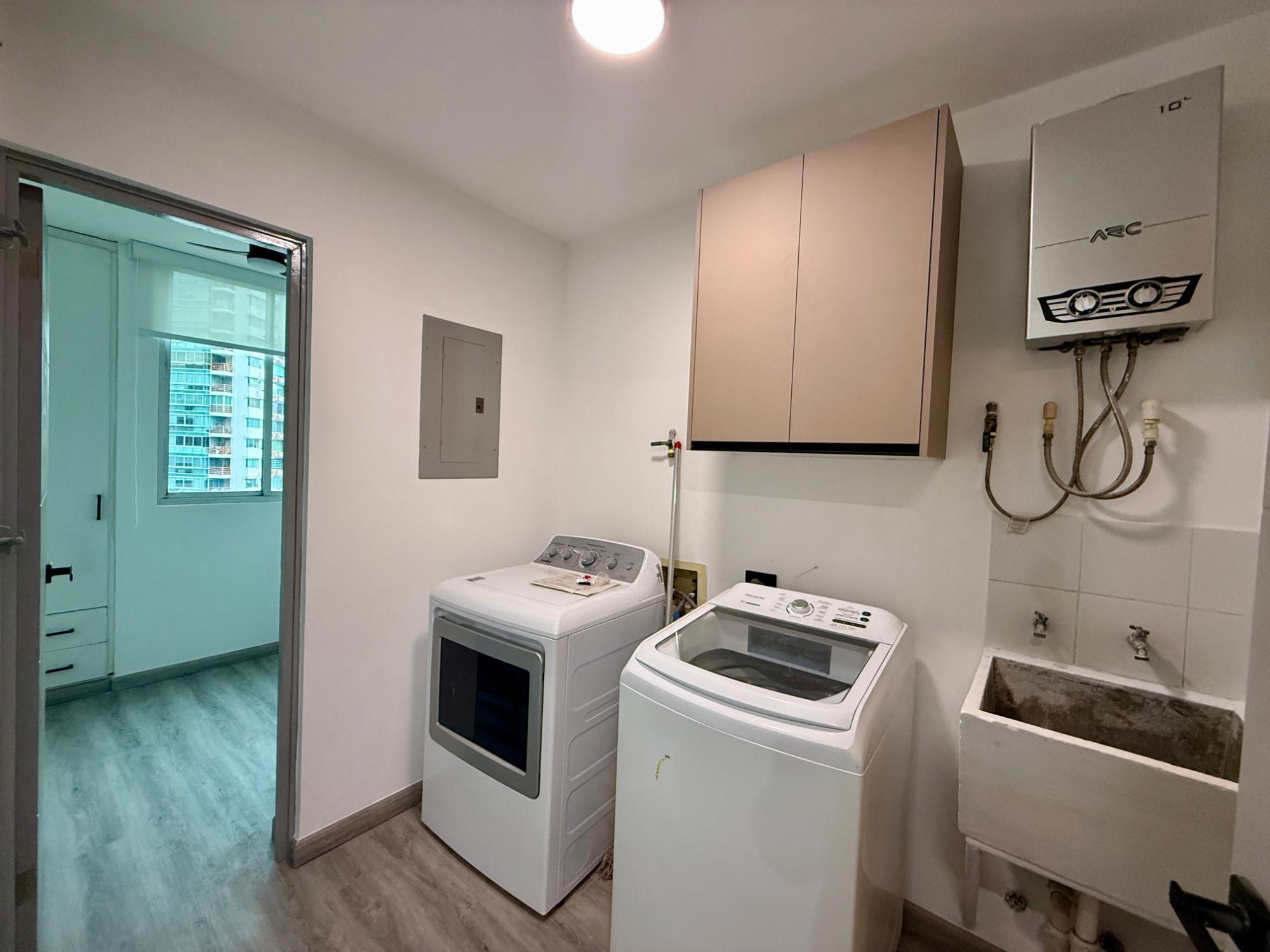 ALQUILER O VENTA APTO EN COSTA DEL ESTE