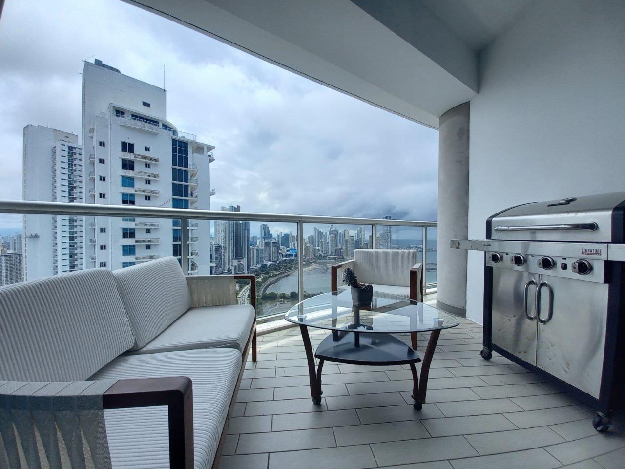 Yacht Club High Floor - Furnished