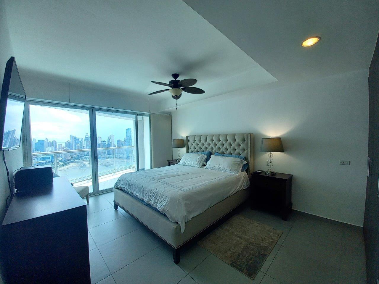 Yacht Club High Floor - Furnished