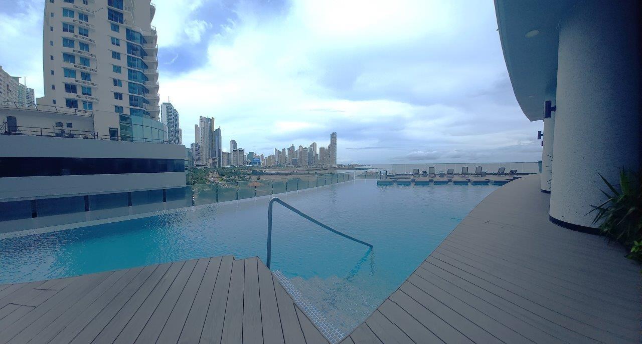 Yacht Club High Floor - Furnished